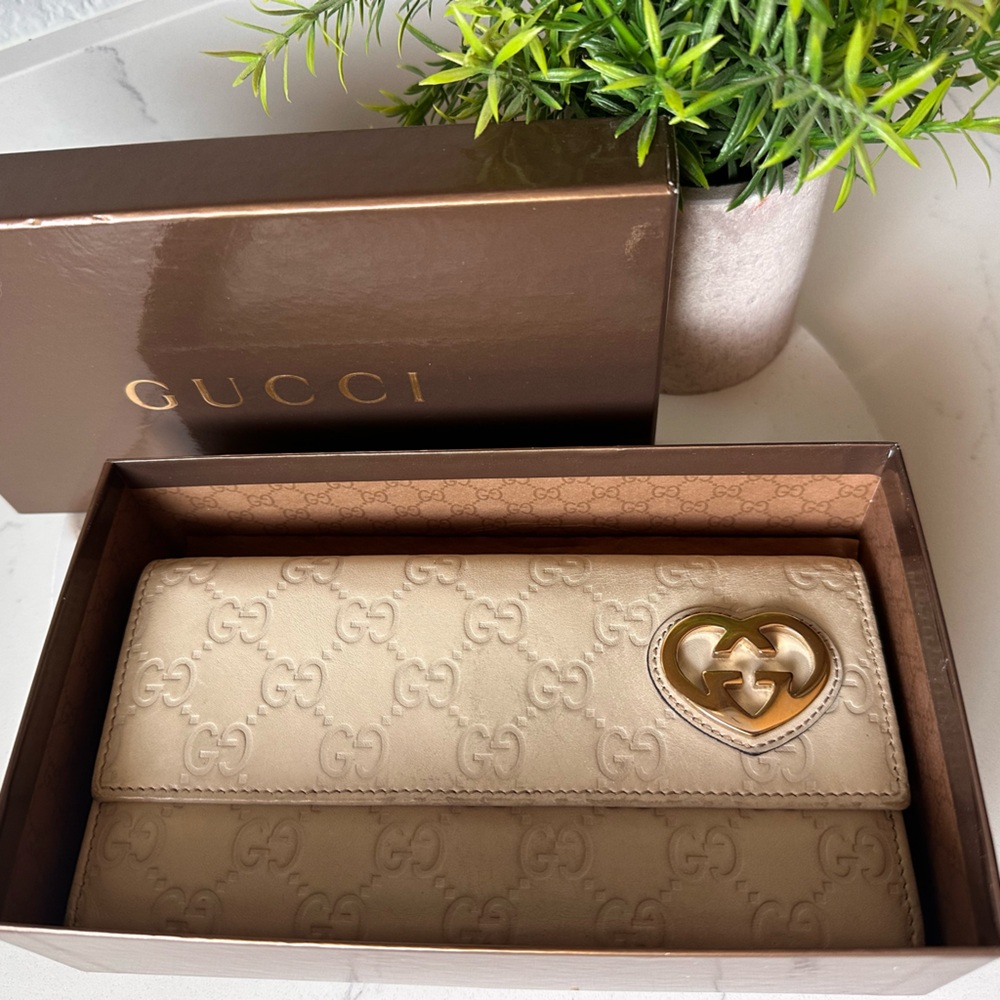 Gucci Guccissima Monogram Ivory Leather Lovely Heart Continental Long Wallet - Picture 2 of 14